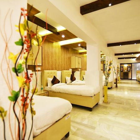 Hk Backpackers-Luxury Rooms & Dormitory Amritsar Ngoại thất bức ảnh