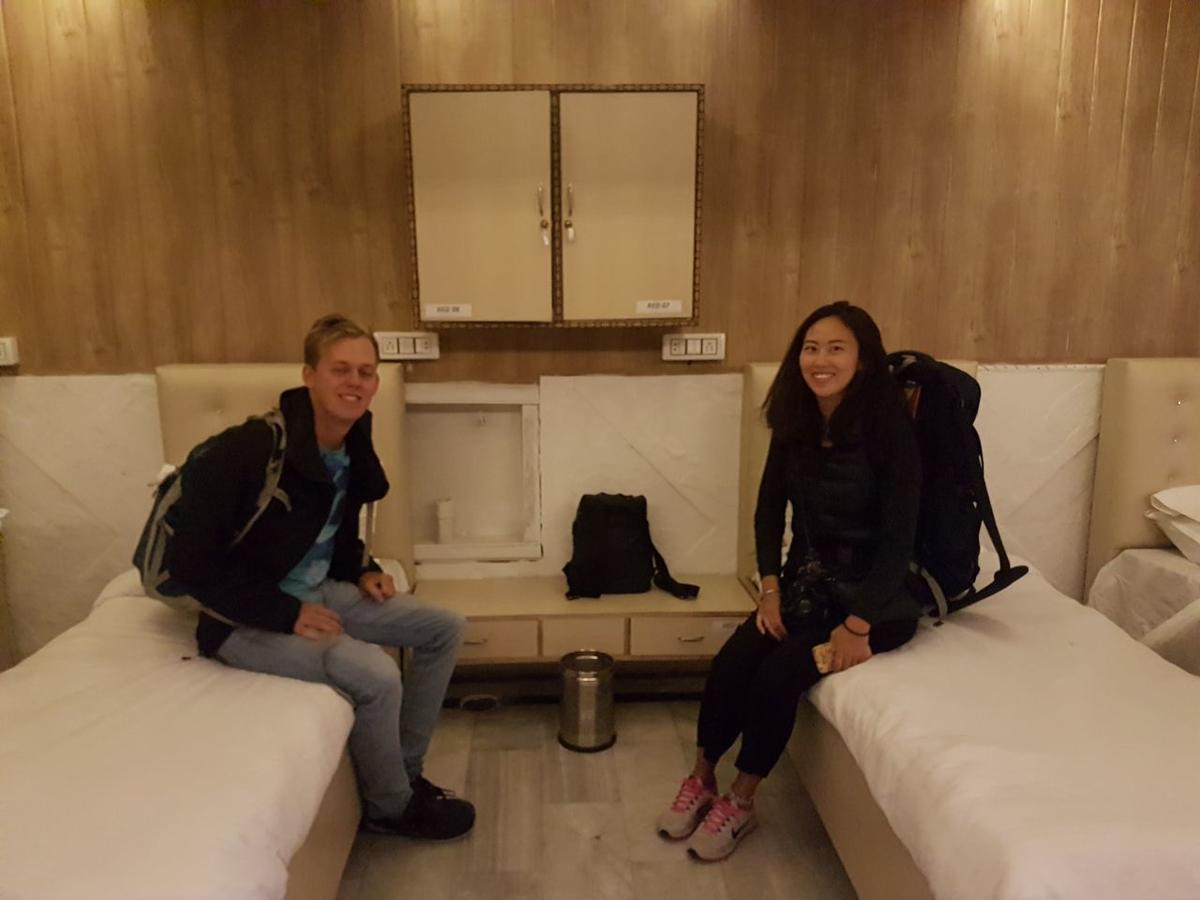 Hk Backpackers-Luxury Rooms & Dormitory Amritsar Ngoại thất bức ảnh