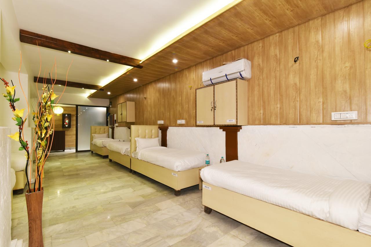 Hk Backpackers-Luxury Rooms & Dormitory Amritsar Ngoại thất bức ảnh