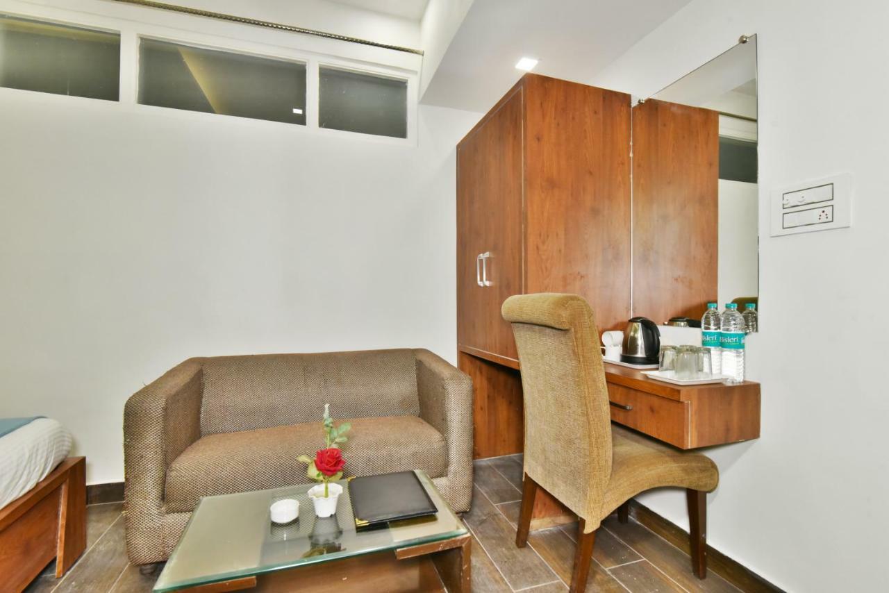 Hk Backpackers-Luxury Rooms & Dormitory Amritsar Ngoại thất bức ảnh