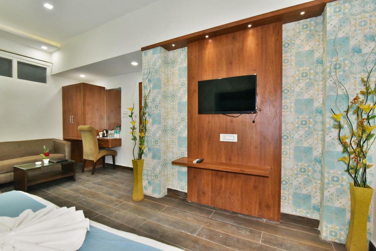 Hk Backpackers-Luxury Rooms & Dormitory Amritsar Ngoại thất bức ảnh